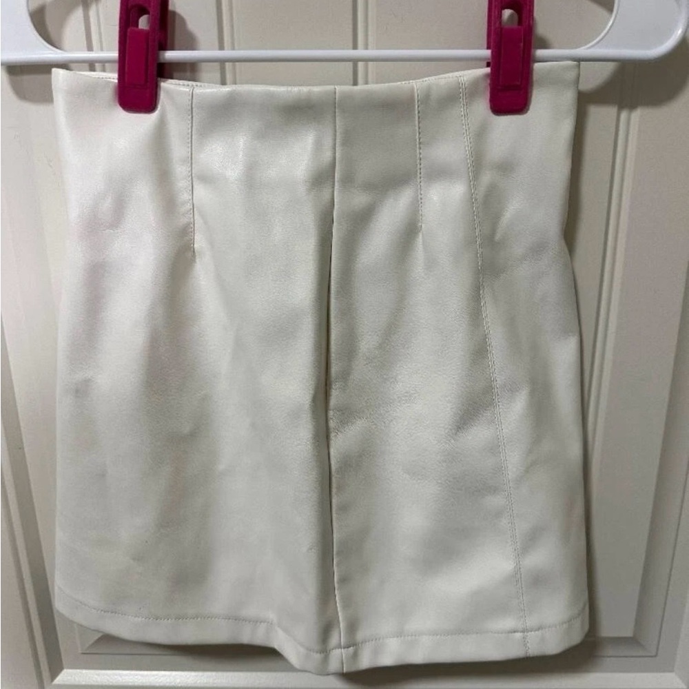 Glassons Off-White Mini Skirt